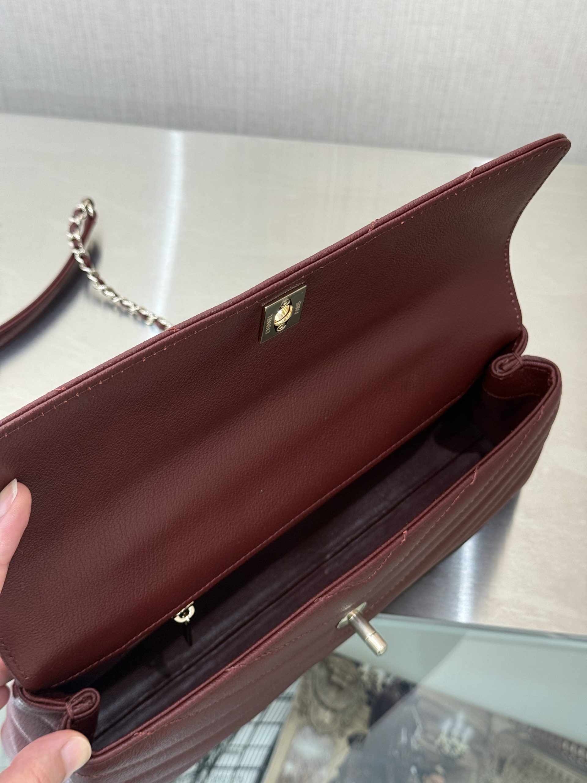 Bolso Chanel Top Handle Flap - Image 8