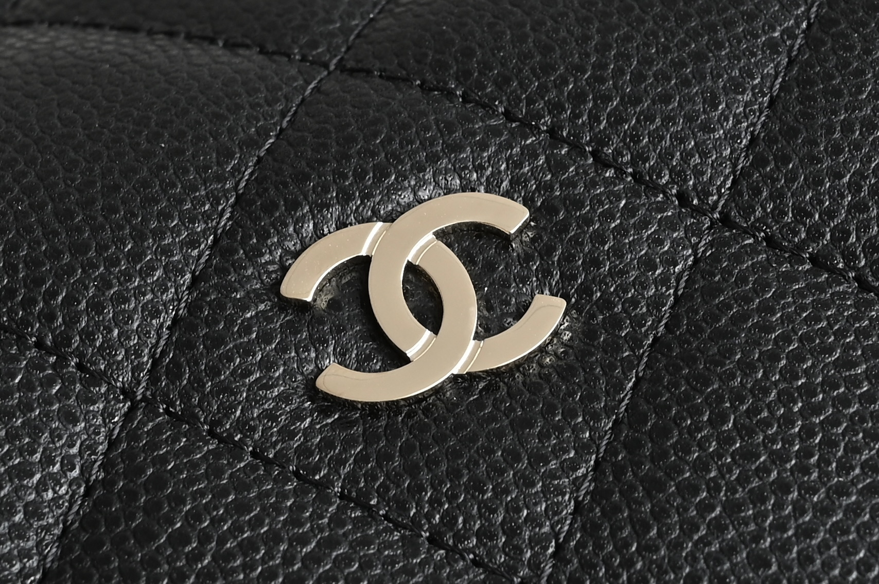 Bolso Chanel Hobo Luna Colección Primavera-Verano 2026 7 Bolso Chanel Hobo Luna Colección Primavera-Verano 2026 - Image 7