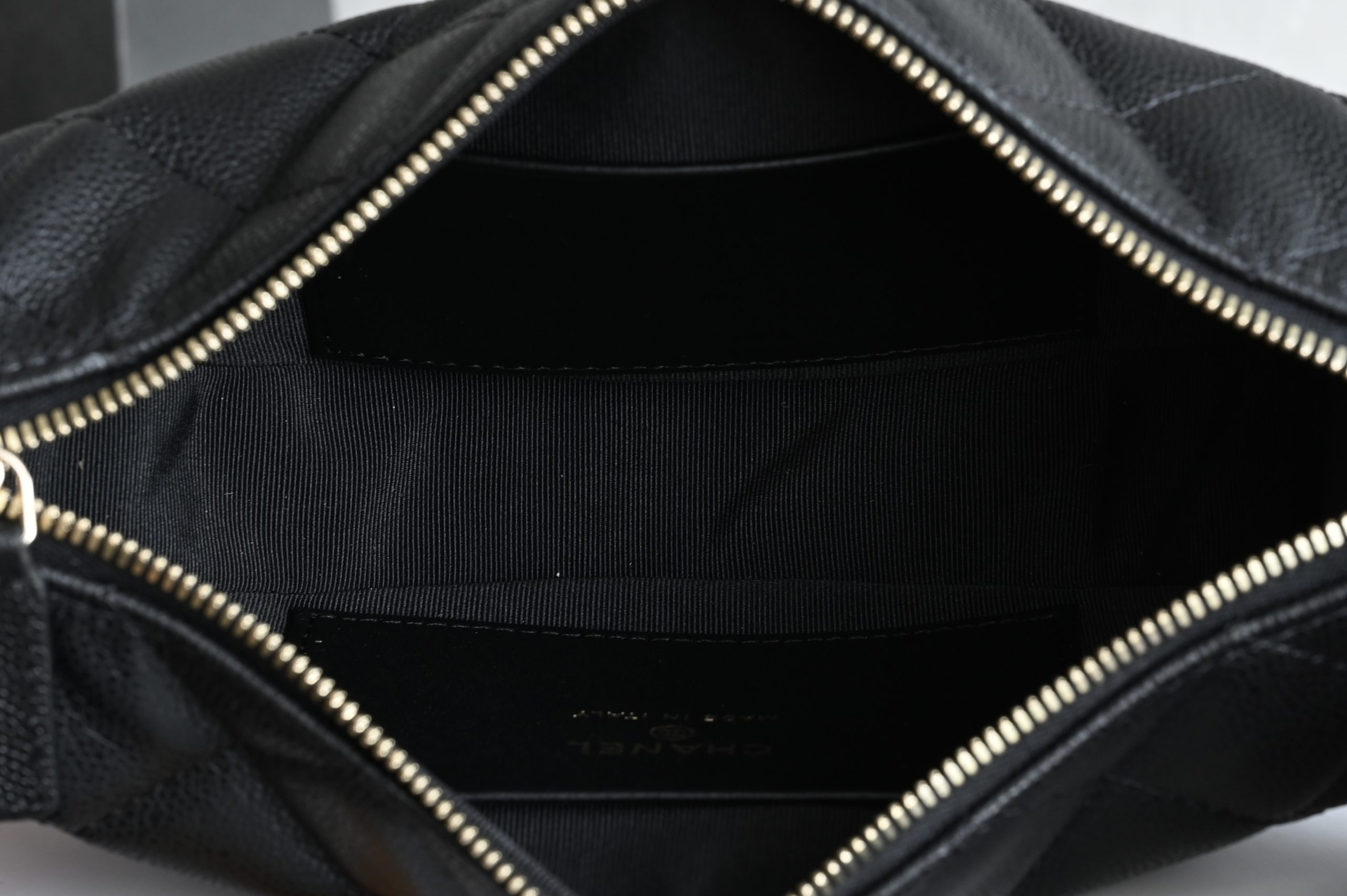 Bolso Chanel Hobo Luna Colección Primavera-Verano 2026 3 Bolso Chanel Hobo Luna Colección Primavera-Verano 2026 - Image 3