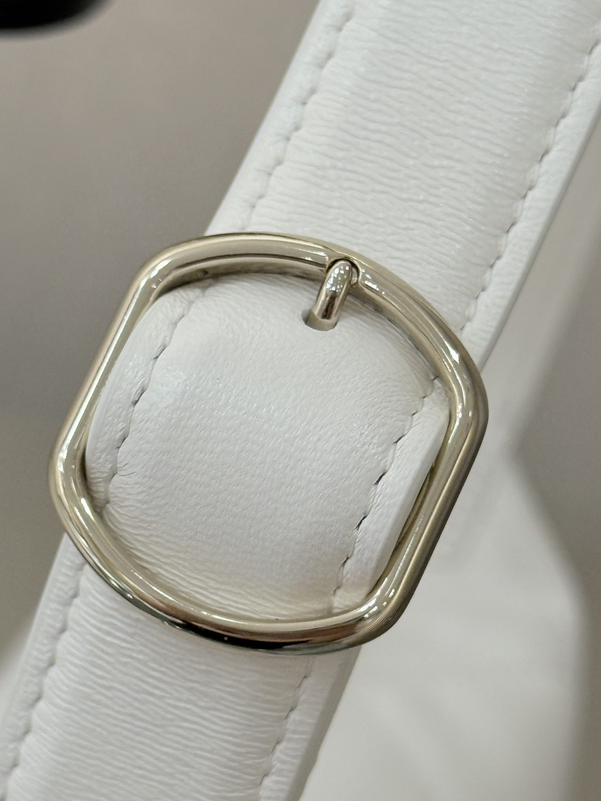 Bolso Chanel Hobo Pequeño - Image 9