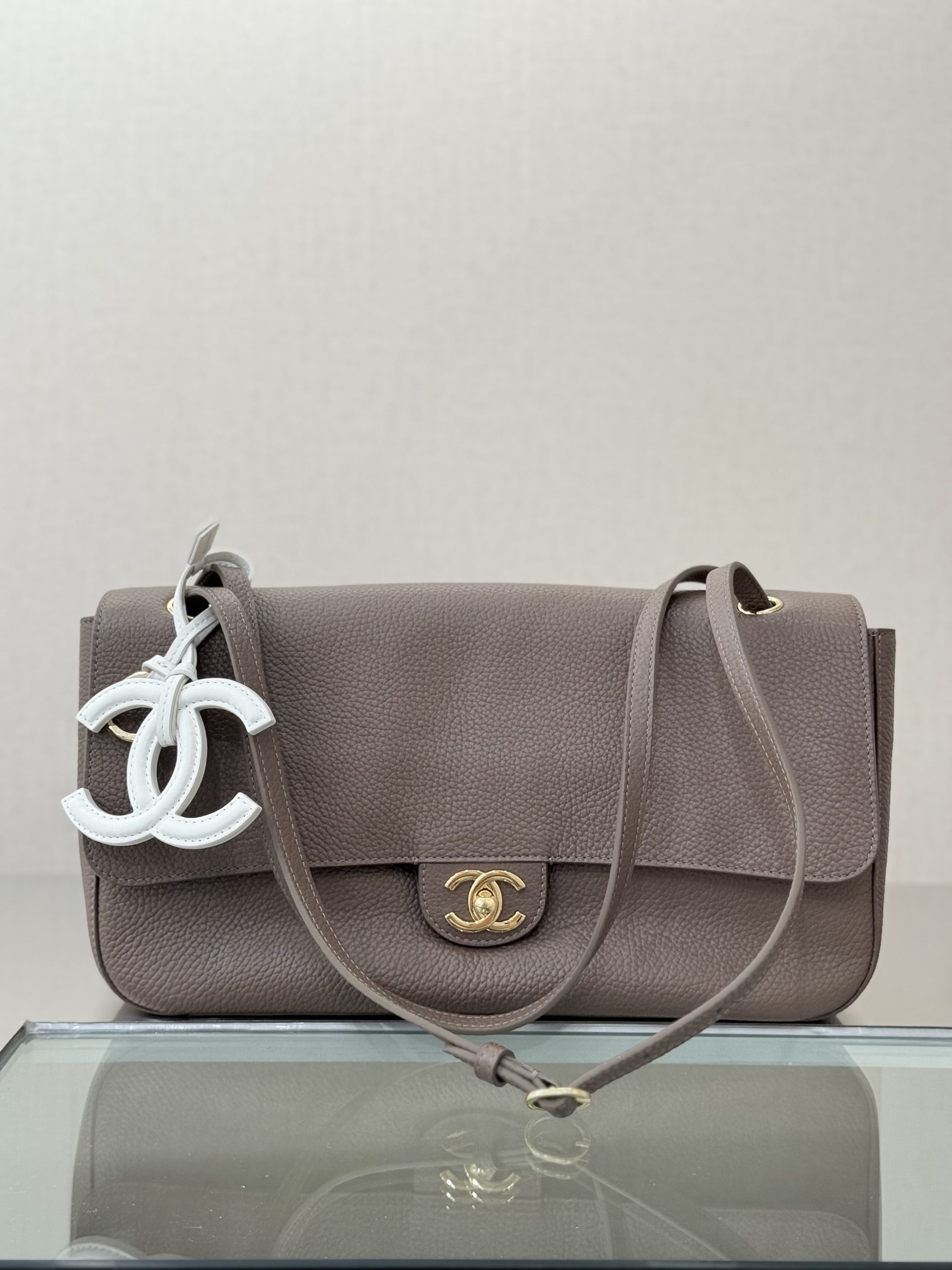 Bolso Maxi con solapa chanel - Image 9