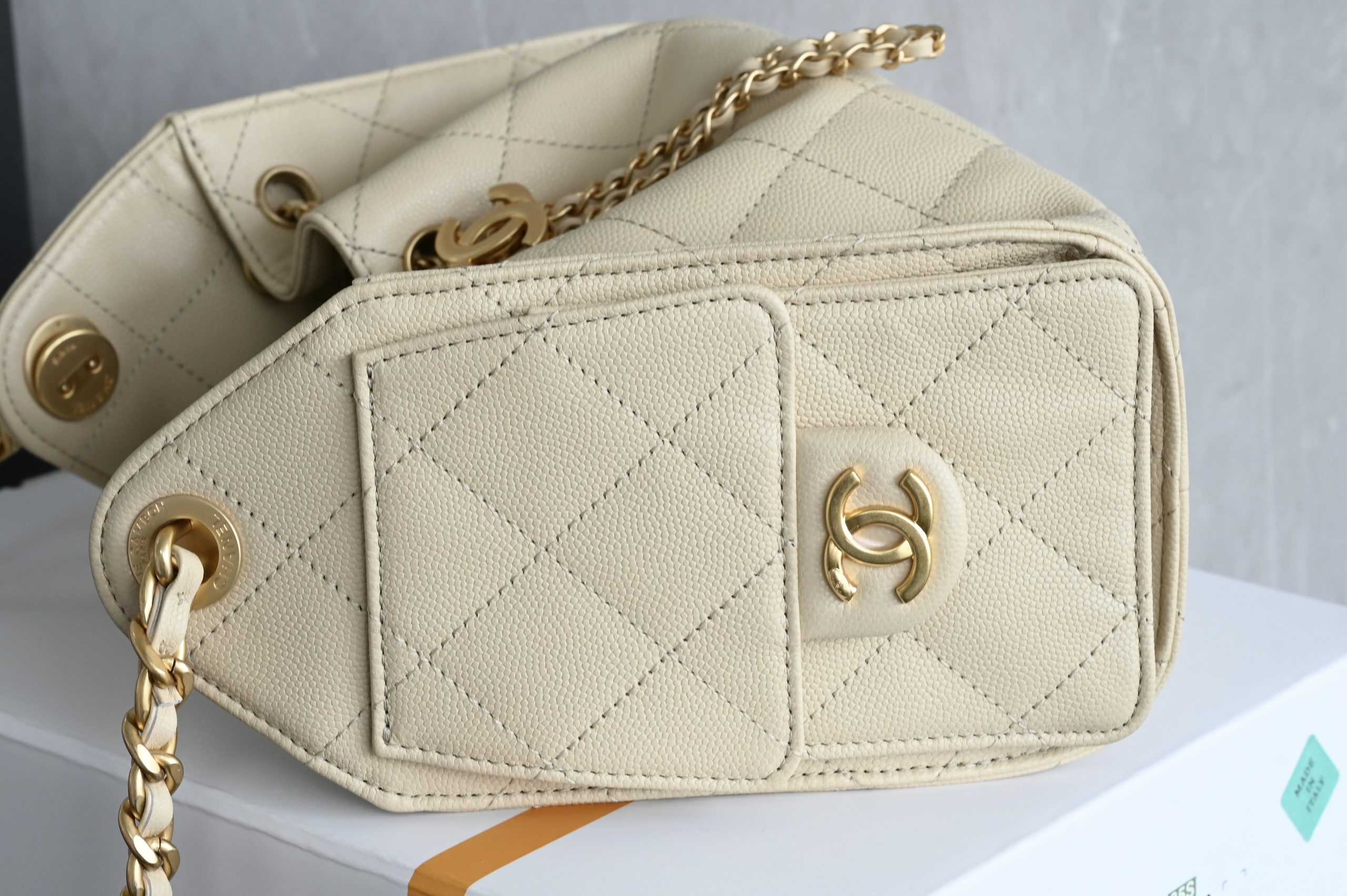 Bolso Chanel 25 Mini Hobo - Image 3