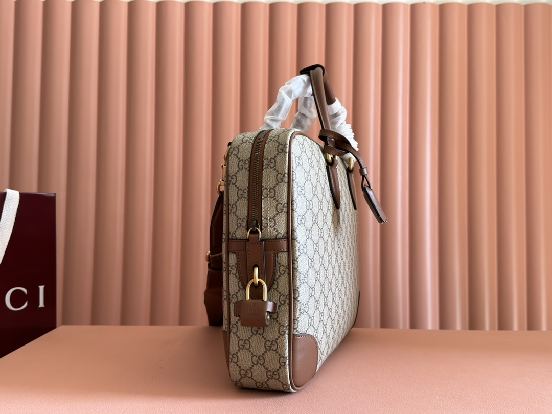Maletín mediano Gucci con emblema GG - Image 4