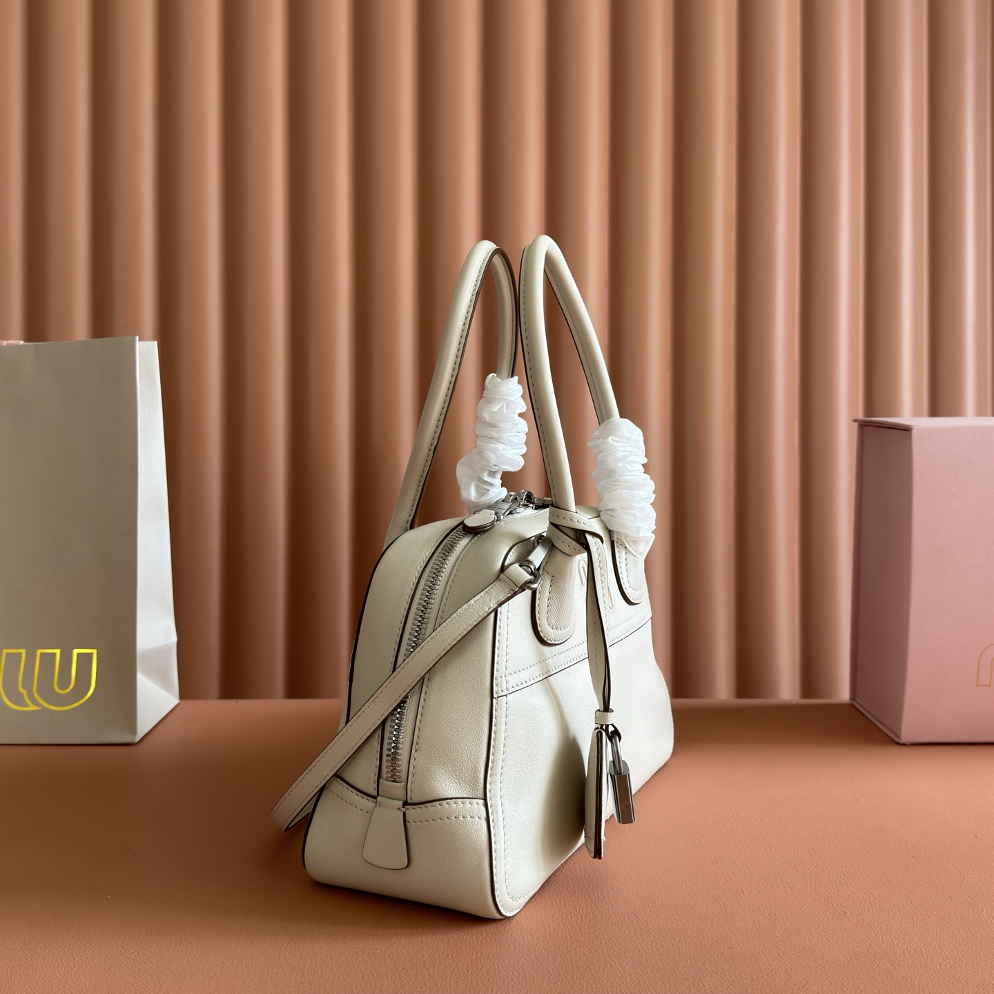 Bolso mini bowling Miu Miu Vivant - Image 10