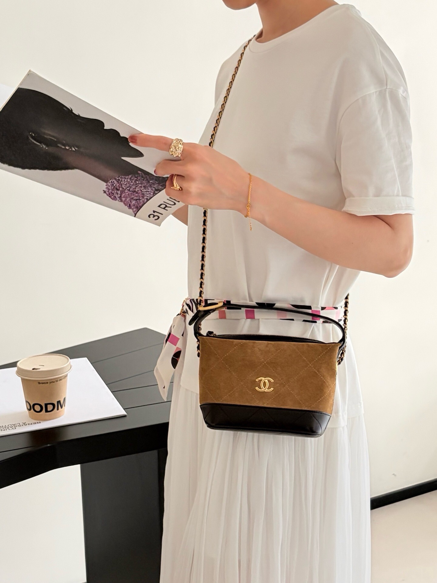 Bolso Hobo Pequeño Chanel 26S - Image 4