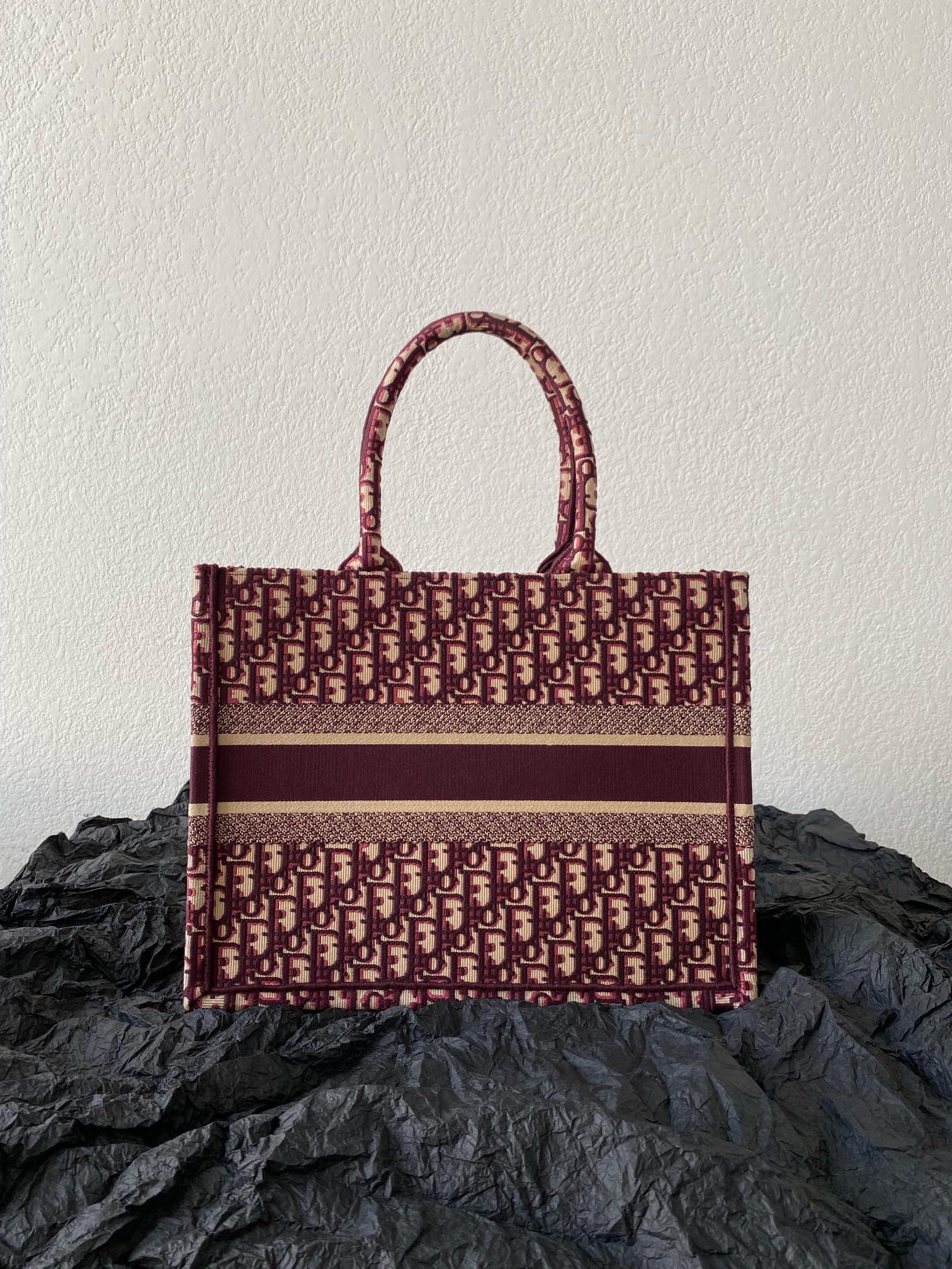 Bolso Dior Book Tote Mediano - Image 4