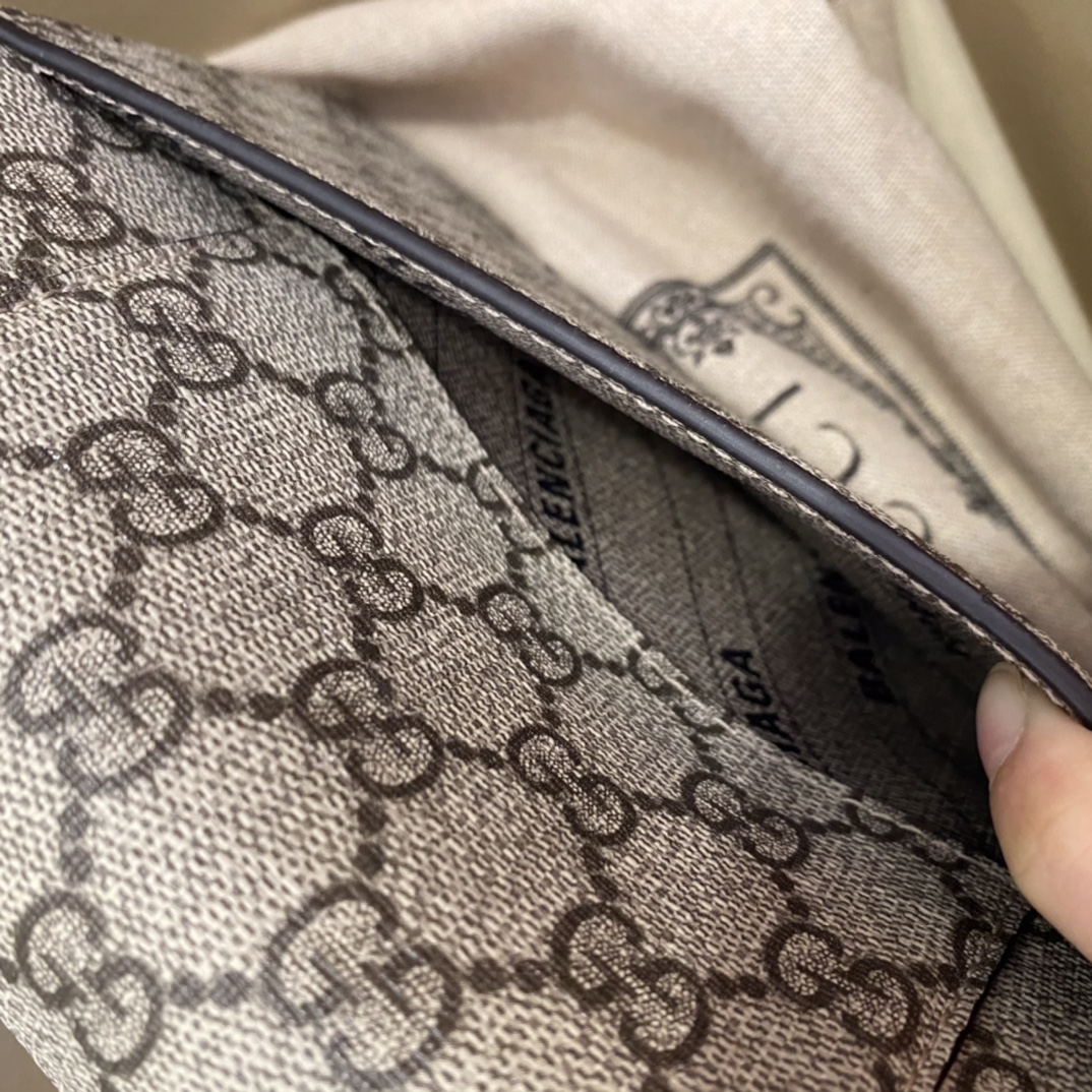 Bolso Hourglass pequeño de la colaboración Gucci × Balenciaga - Image 10