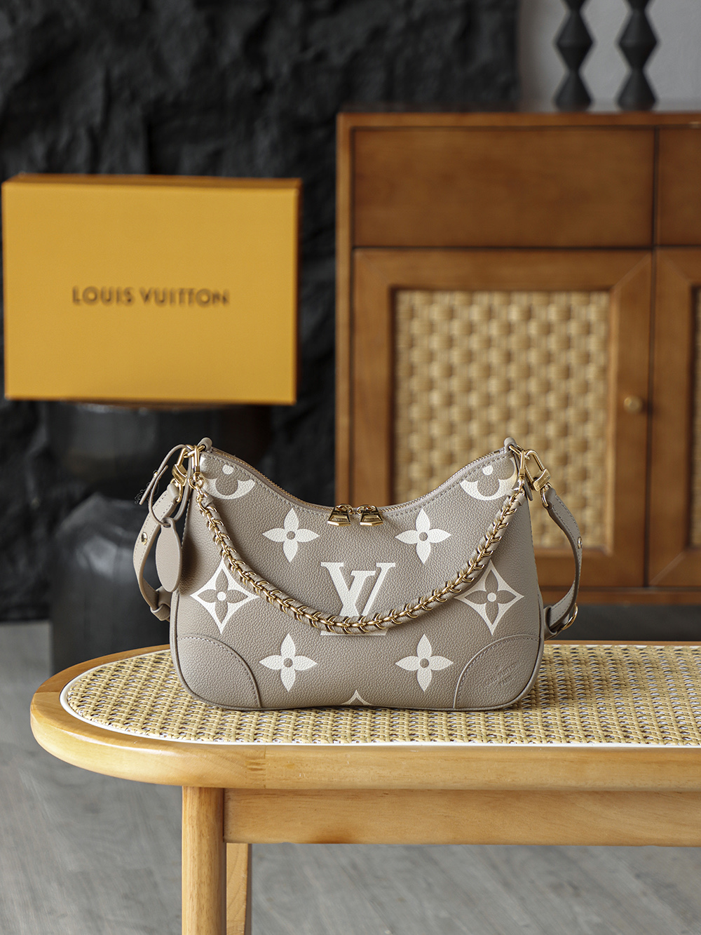Bolso Boulogne de Louis Vuitton en piel de vaca estampada Monograma Giant - Image 5