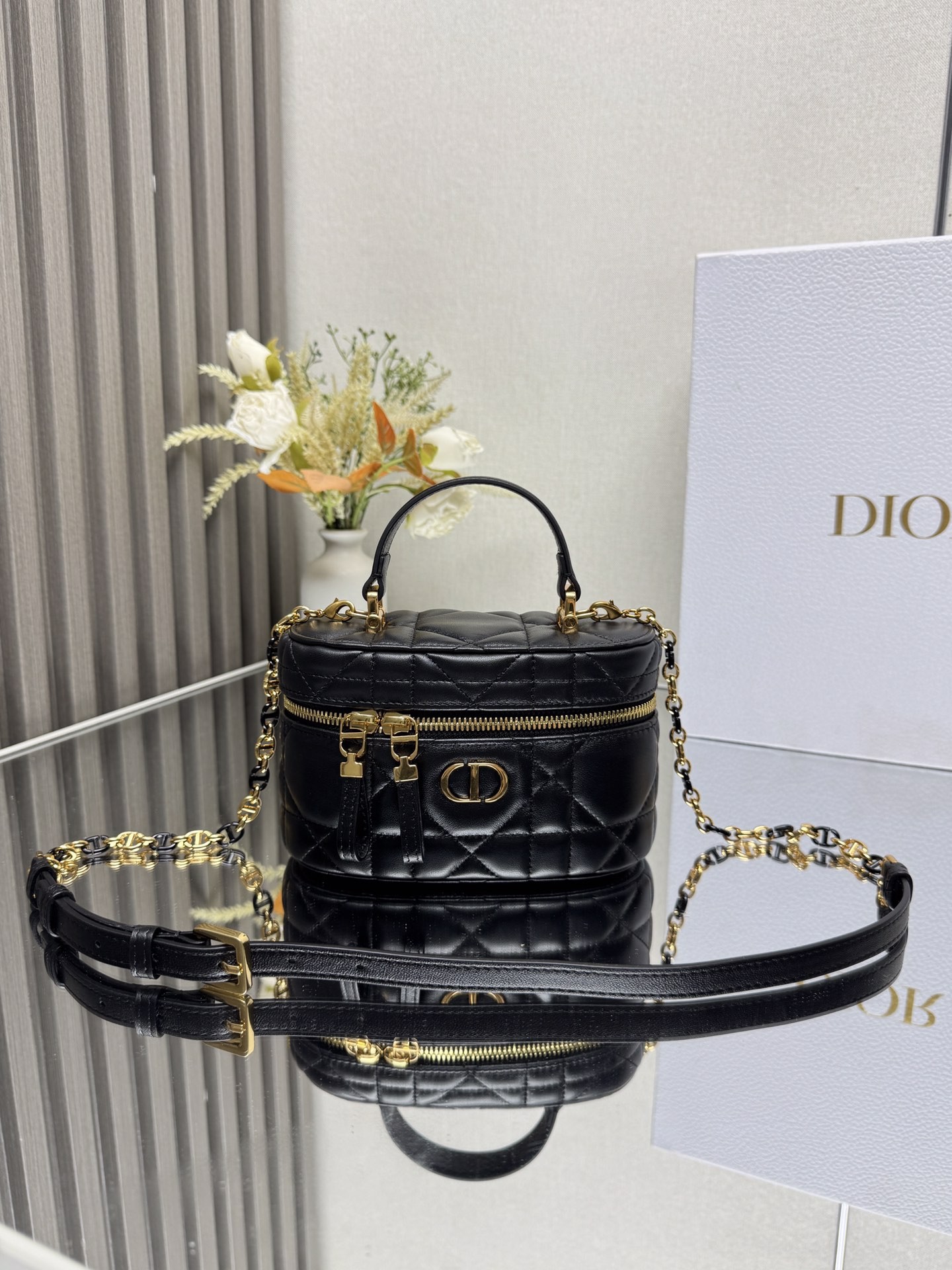 Estuche Lady Dior Vanity Mini en piel de cordero Cannage negro - Image 9