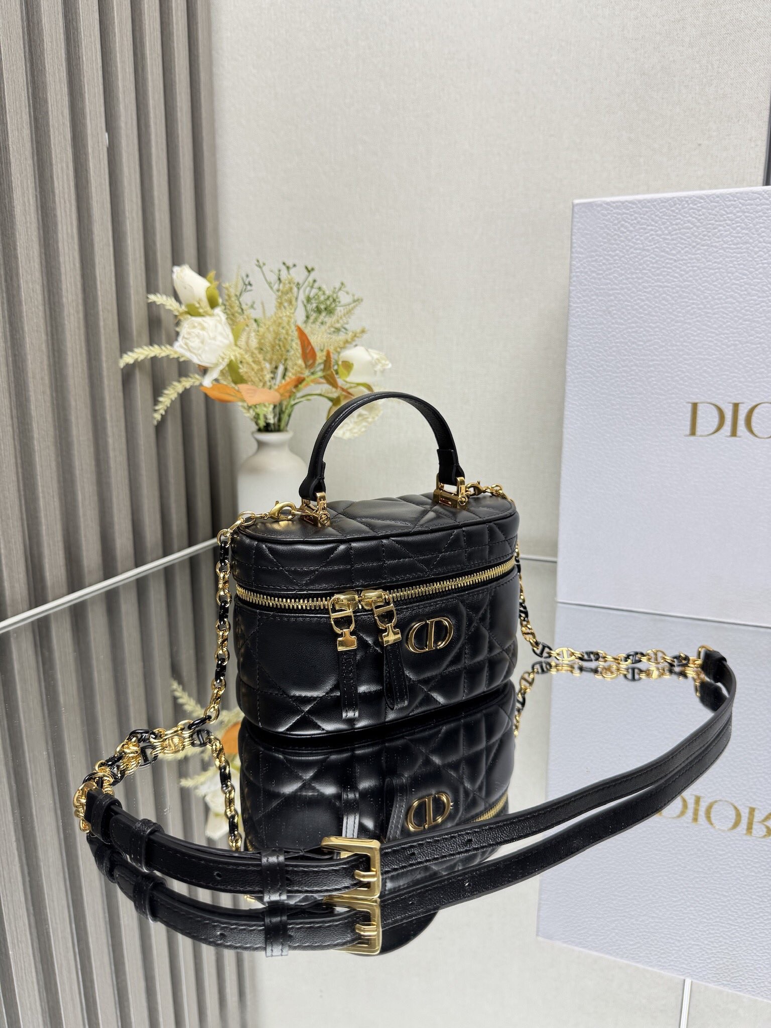 Estuche Lady Dior Vanity Mini en piel de cordero Cannage negro - Image 4