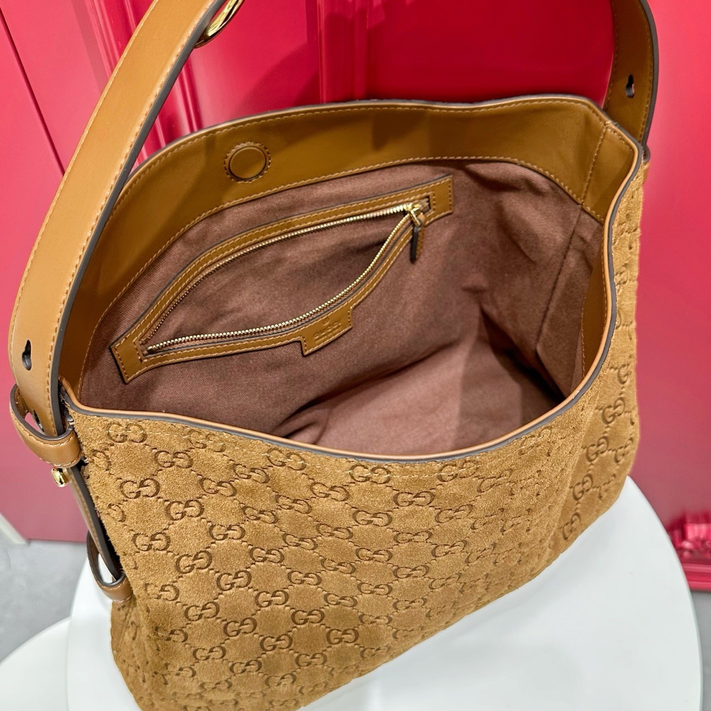 Bolso Tote Maxi Beatrix con Horsebit de Gucci en Ante GG - Image 8