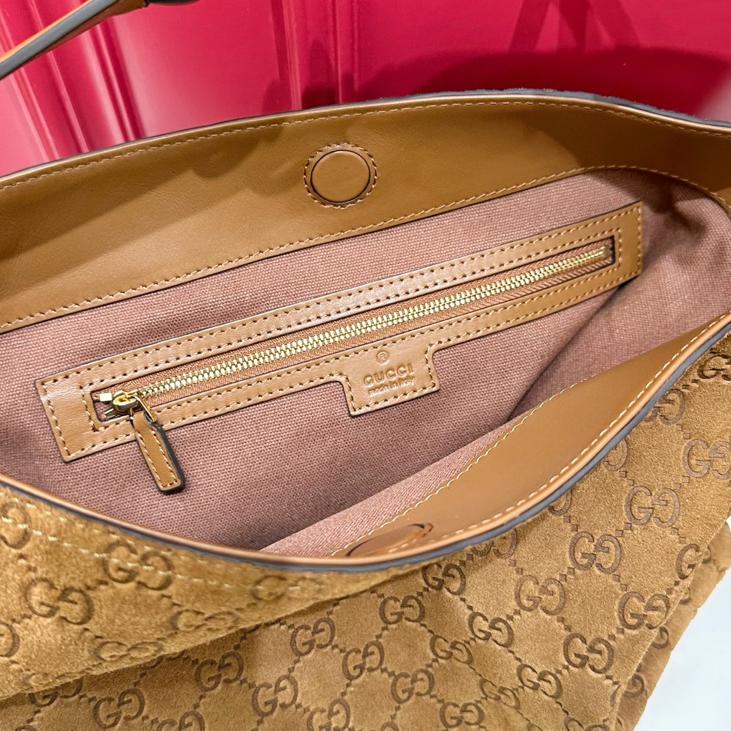 Bolso Tote Maxi Beatrix con Horsebit de Gucci en Ante GG - Image 7