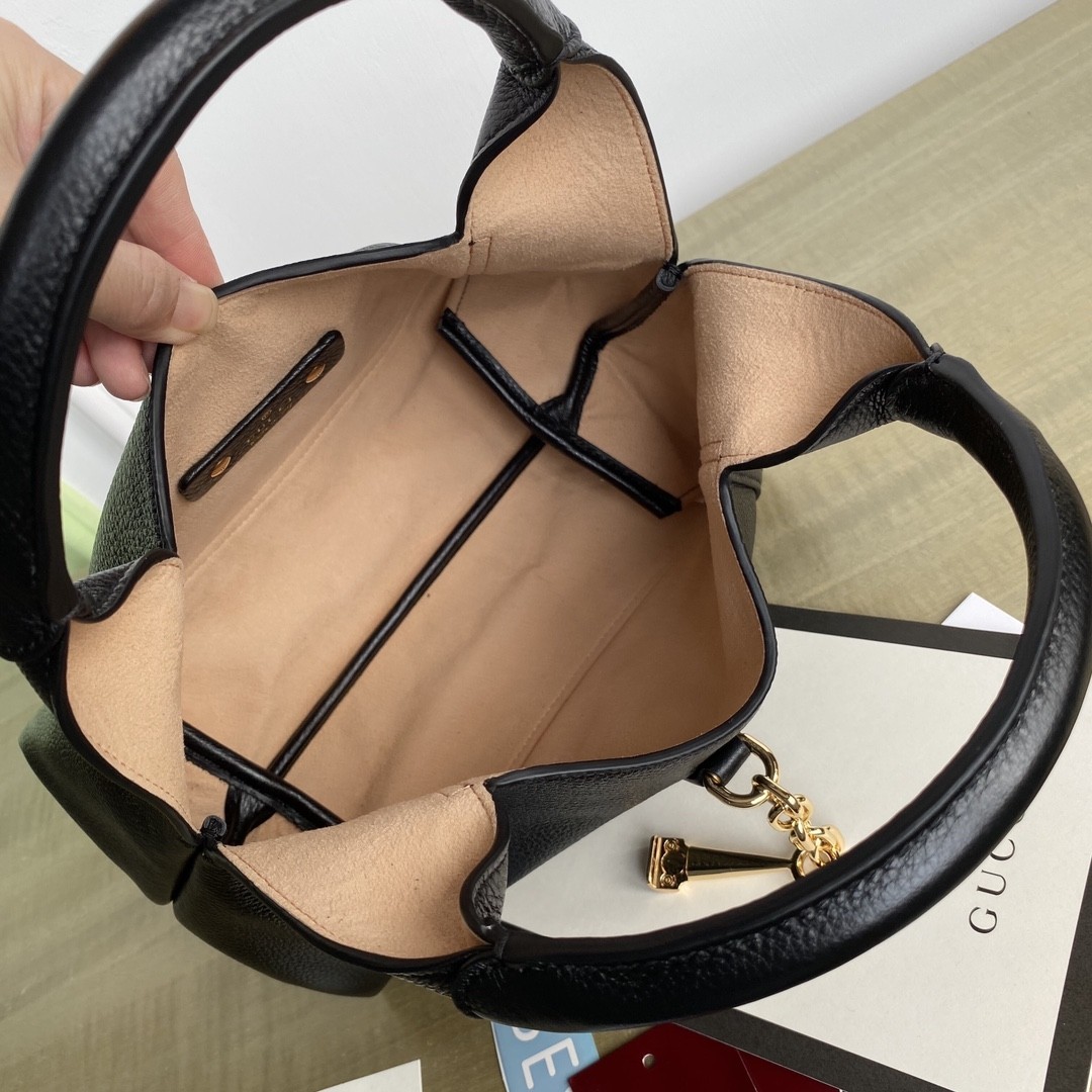 Bolso de mano mediano Gucci Softbit - Image 3