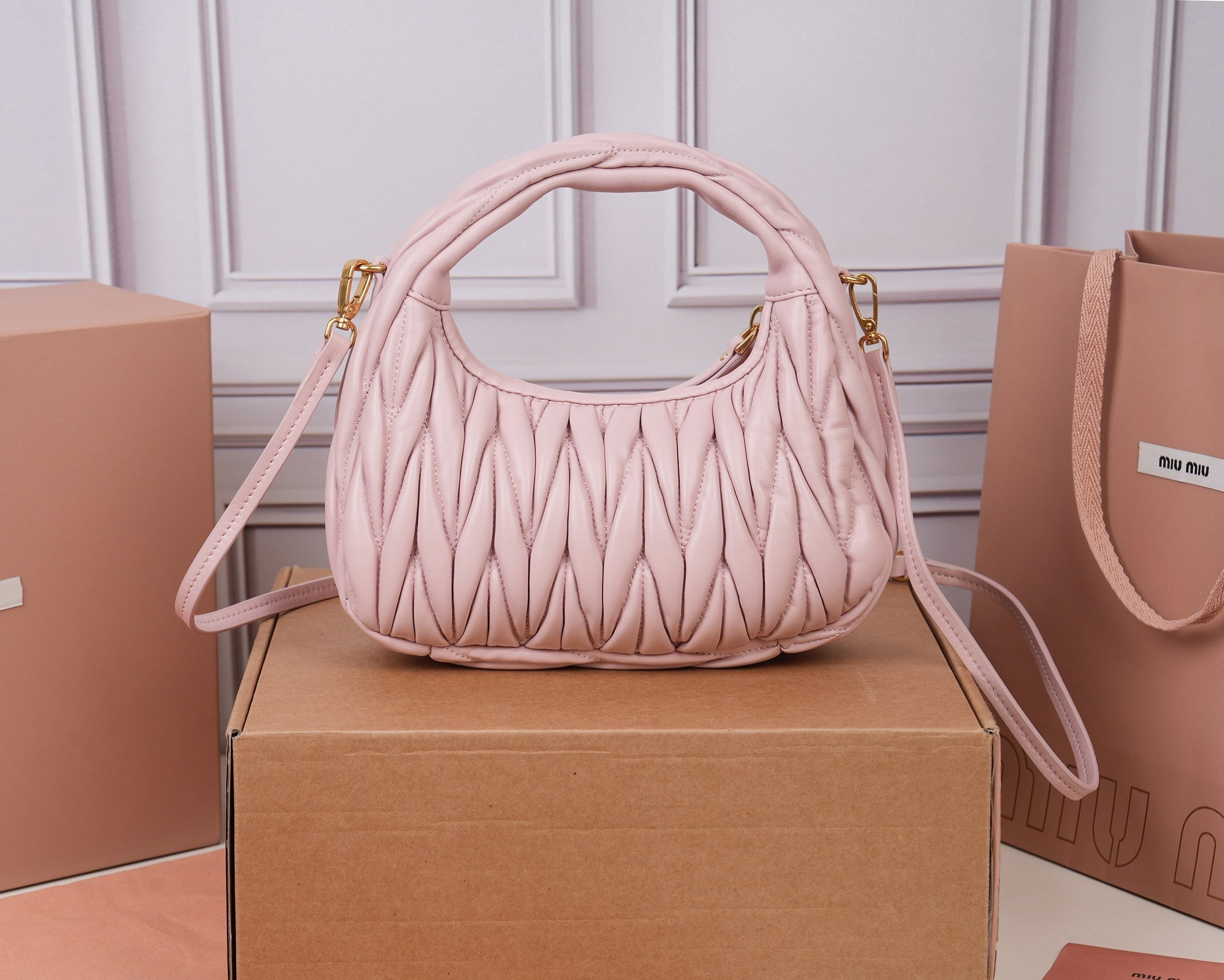 Bolso hobo Wander de napa Matelassé - Image 9