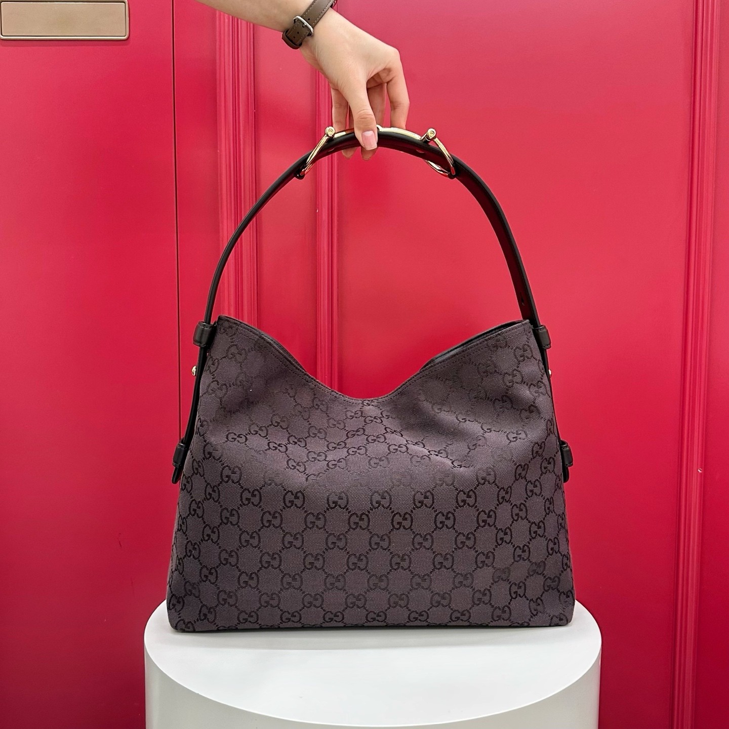 Bolso Hobo Maxi Beatrix con detalle Horsebit, lona GG beige original - Image 6