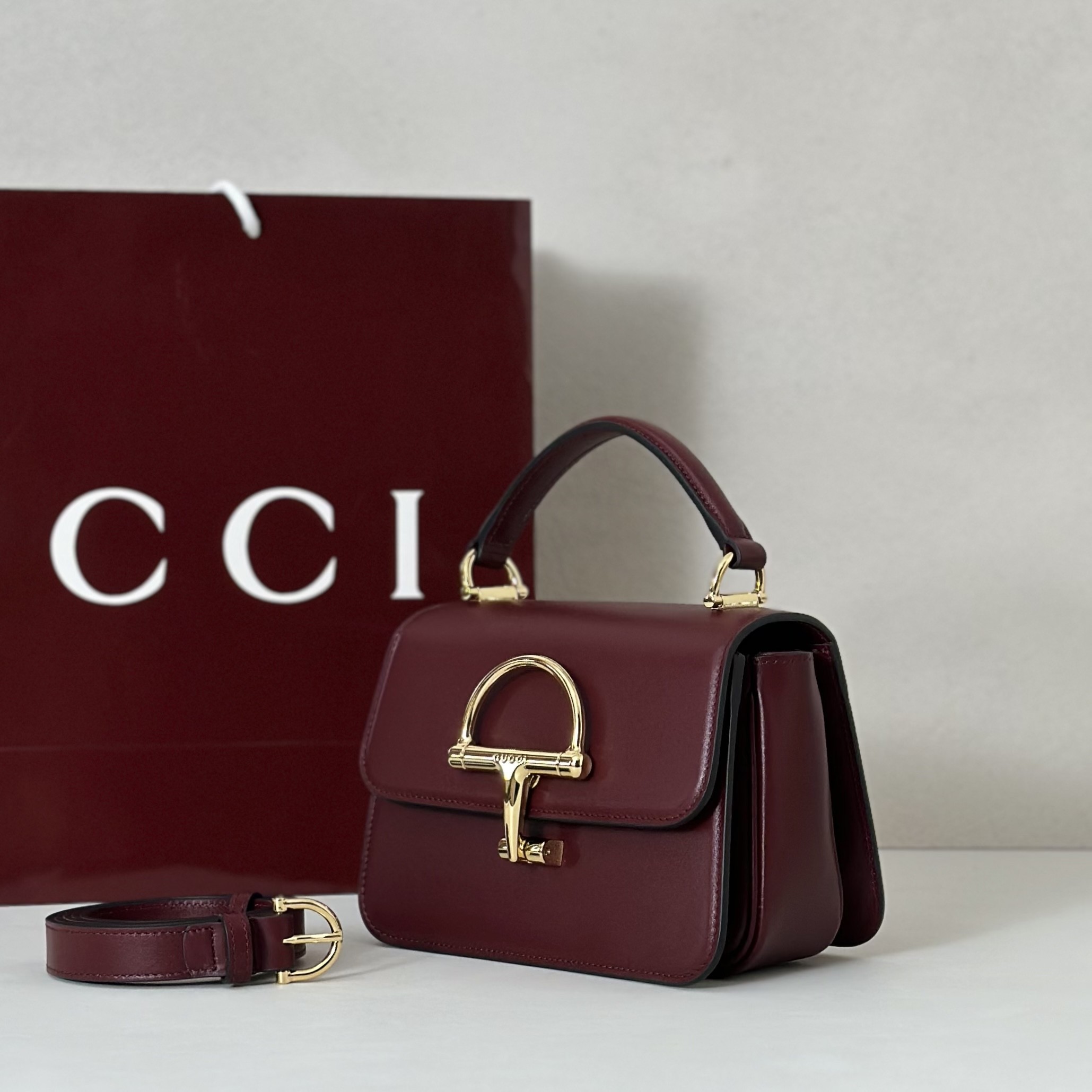 Bolso de mano bandolera pequeño Gucci Siena color burdeos - Image 8