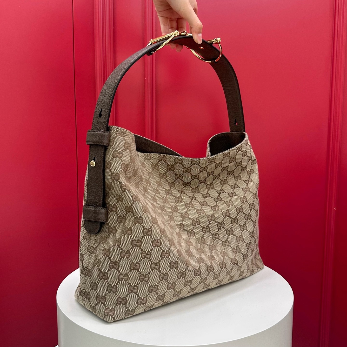 Bolso Hobo Maxi Beatrix con detalle Horsebit, lona GG beige original - Image 16