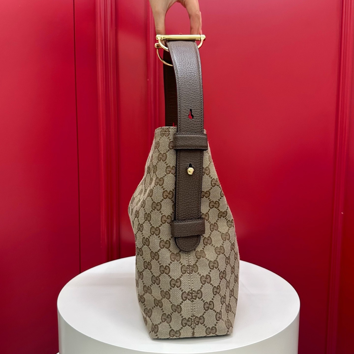 Bolso Hobo Maxi Beatrix con detalle Horsebit, lona GG beige original - Image 15