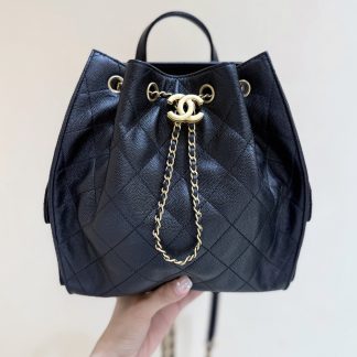 Mochila tipo cubo Chanel 25B