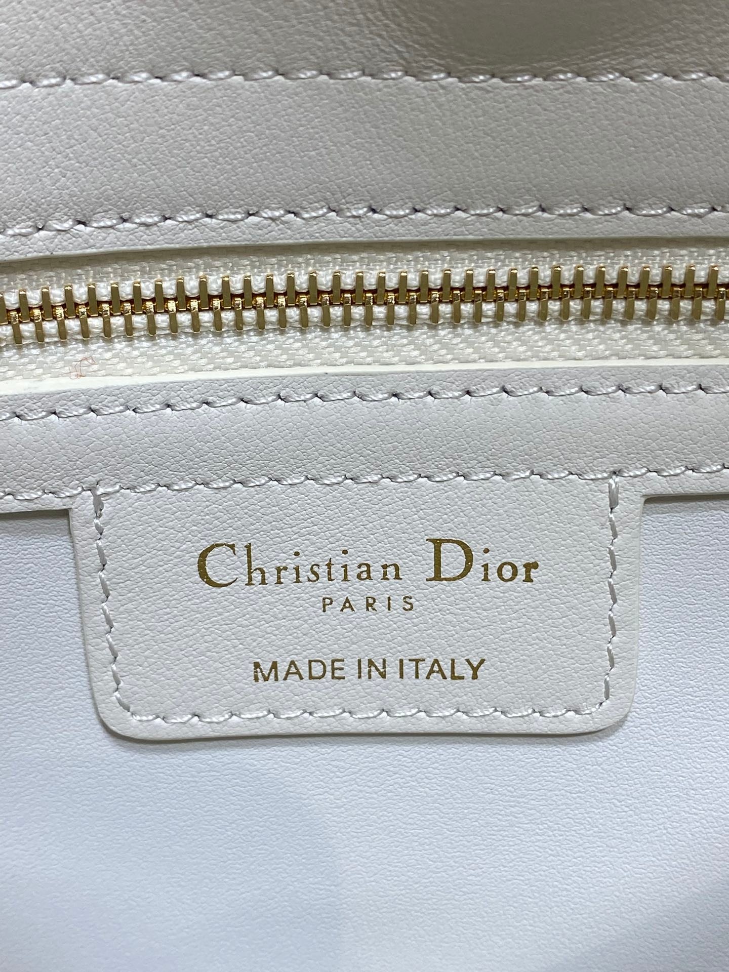 Bolso de mano de lujo Dior con lazo - Image 4