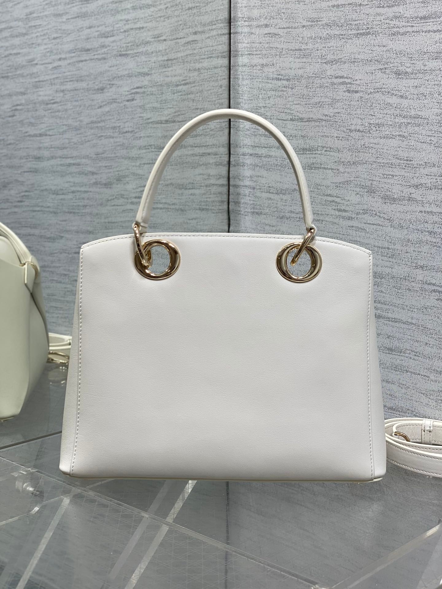 Bolso de mano de lujo Dior con lazo - Image 9