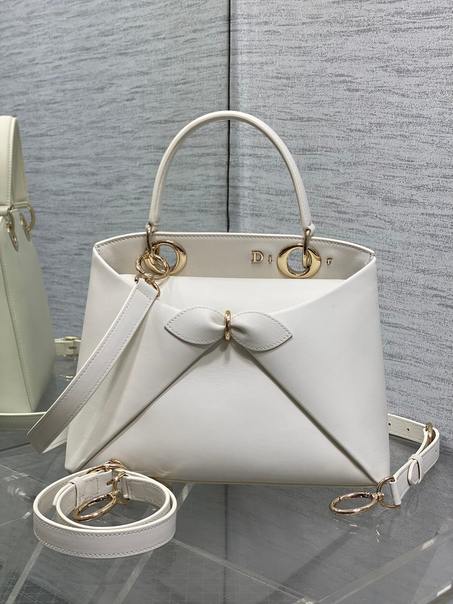 Bolso de mano de lujo Dior con lazo