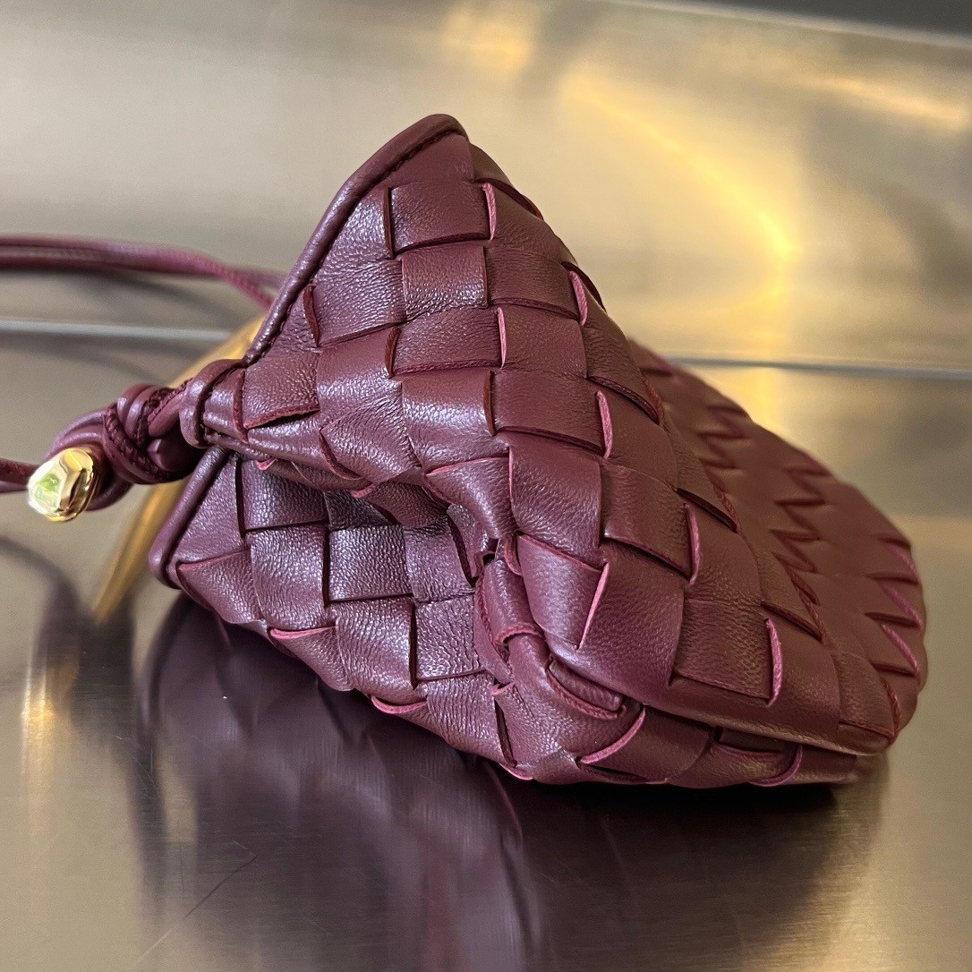 bolsos de lujo mano Bottega Veneta Sardine Mini Bag In Barolo Intrecciato Lambskin 3 bolsos de lujo mano Bottega Veneta Sardine Mini Bag In Barolo Intrecciato Lambskin - Image 3
