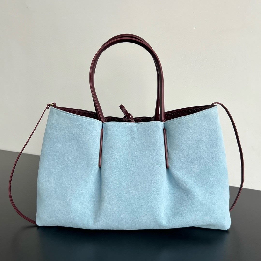 bolsos de lujo mujer Bottega Veneta Pinacoteca Large Bag in Barolo Intrecciato Calfskin 7 bolsos de lujo mujer Bottega Veneta Pinacoteca Large Bag in Barolo Intrecciato Calfskin - Image 7