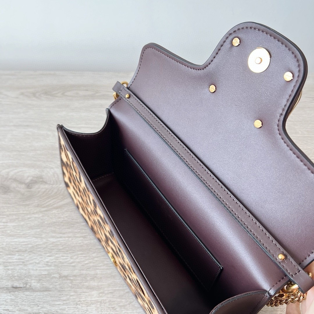 bolsos de lujo mujer Valentino Large Loco Shoulder Bag in Pony-effect Calfskin 4 bolsos de lujo mujer Valentino Large Loco Shoulder Bag in Pony-effect Calfskin - Image 4