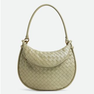 bolsos de lujo mujer Bottega Veneta Gemelli Medium Bag in Travertine Intrecciato Lambskin