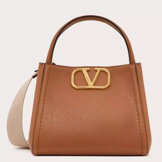 bolsos de lujo mujer Valentino Alltime Medium Bag in Brown Grained Calfskin