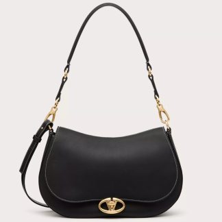 bolsos de lujo mujer Valentino Garavani Ohval Medium Shoulder Bag in Black Calfskin
