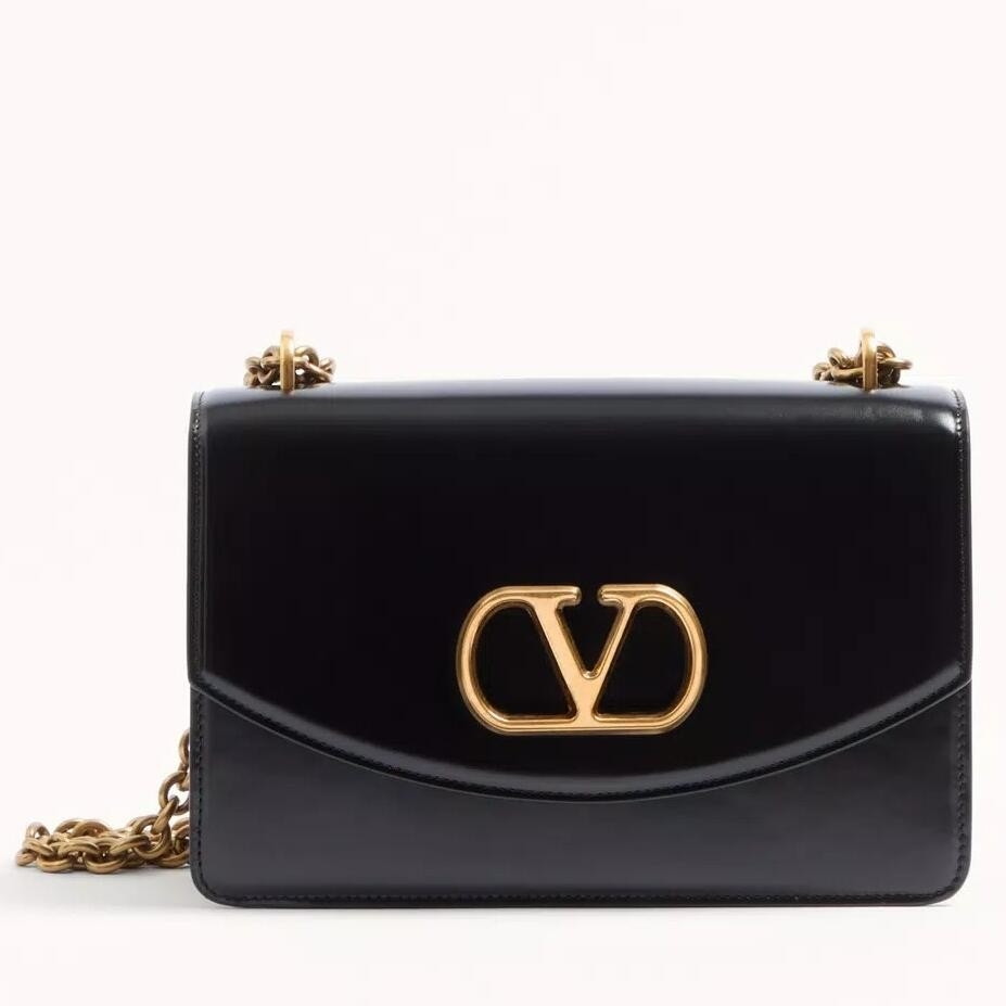 bolsos de lujo mujer Valentino Garavani Vain Shoulder Bag in Black Calfskin 1 bolsos de lujo mujer Valentino Garavani Vain Shoulder Bag in Black Calfskin